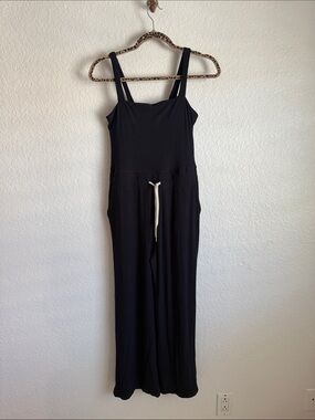 Vuori Black Mudra Wide-Leg Drawstring ribbed black Jumpsuit